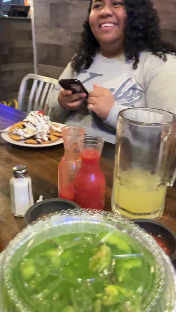 Los Famosos Cocina Mexicana